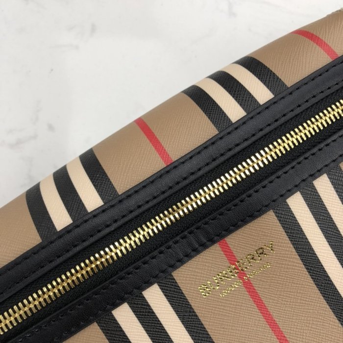 2020SS新作 Burberry バーバリー メンズ ショルダーバック スーパーコピー