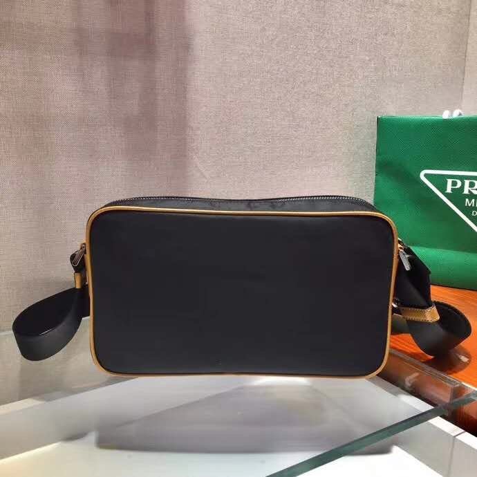 2021SS新作 メンズ Prada プラダショルダーバッグスーパーコピー