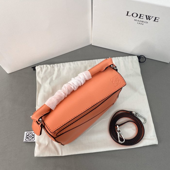 202106SS新作 LOEWE ロエベ レディース ショルダーバッグスーパーコピー