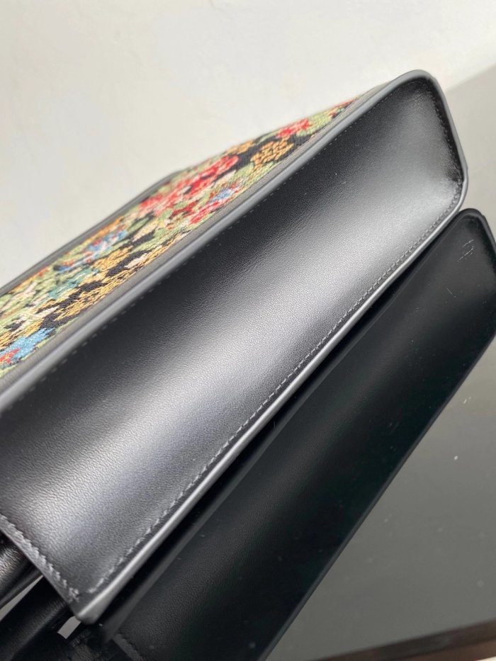 2021SS新作 Celine セリーヌ レディースショルダーバッグスーパーコピー