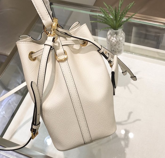 202103SS新作 Prada プラダ レディース ショルダーバックスーパーコピー