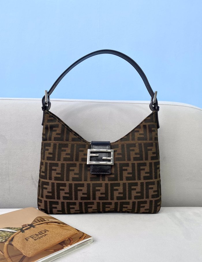 202103SS新作 FENDI フェンディ レディースショルダーバックスーパーコピー