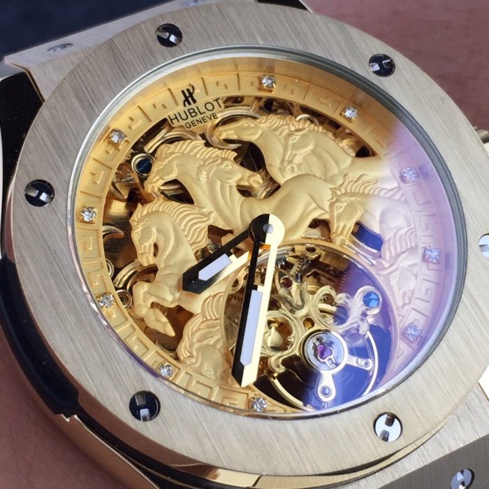 202101SS新作HUBLOT ウブロメンズ時計 スーパーコピー4色