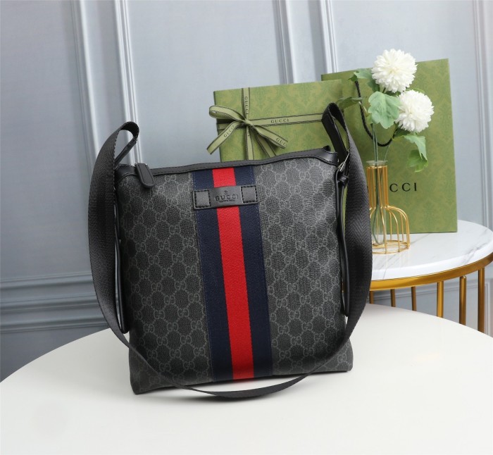 202105SS新作Gucci グッチ メンズ ショルダーバックスーパーコピー