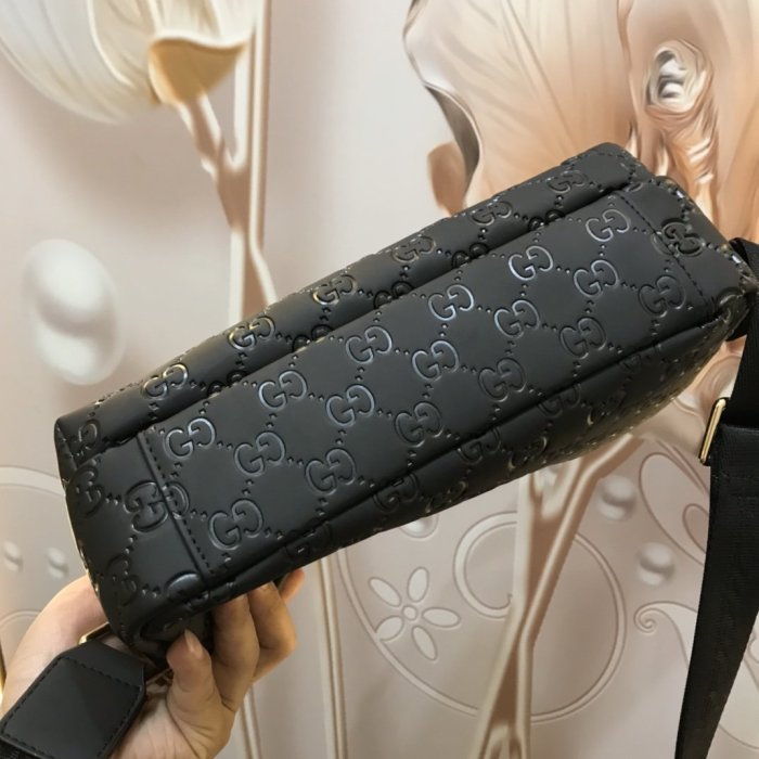 2020SS新作 Gucci グッチ メンズ ショルダーバックスーパーコピー