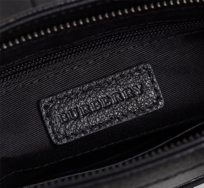 2020SS新作 Burberry バーバリー メンズ ショルダーバック スーパーコピー