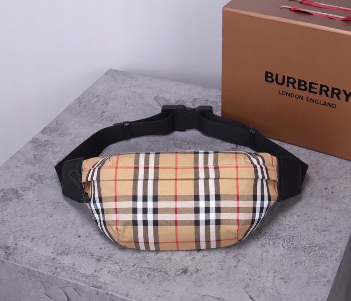 202103SS新作 Burberry バーバリー メンズ ショルダーバック スーパーコピー
