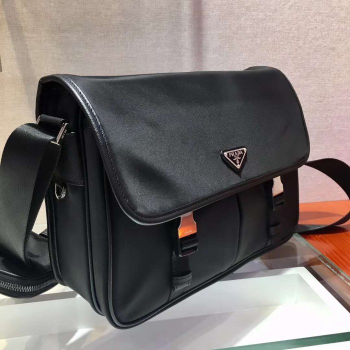 2021SS新作 メンズ Prada プラダショルダーバッグスーパーコピー