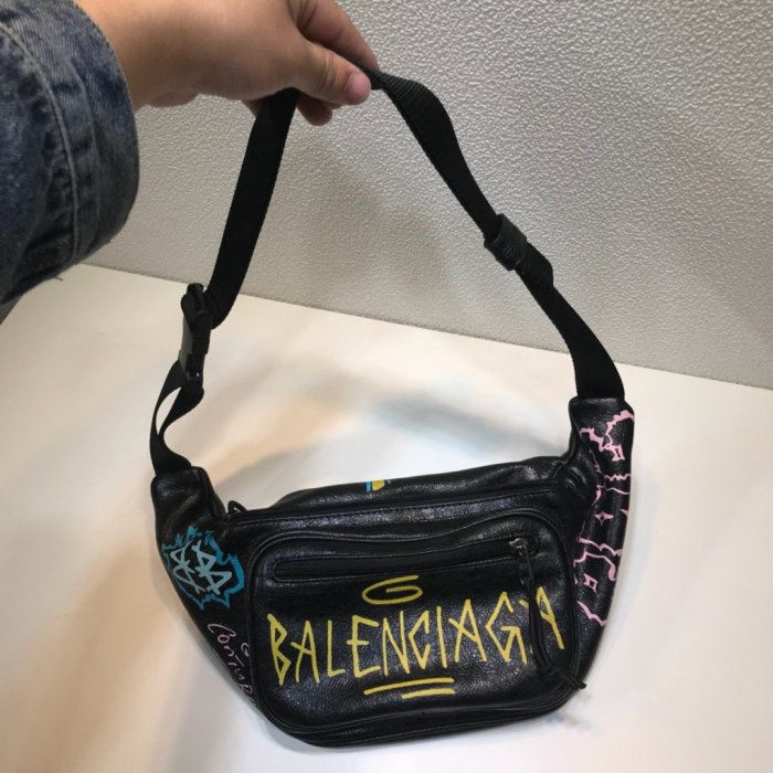 2020SS新作 Balenciaga バレンシアガ メンズ ショルダーバック スーパーコピー