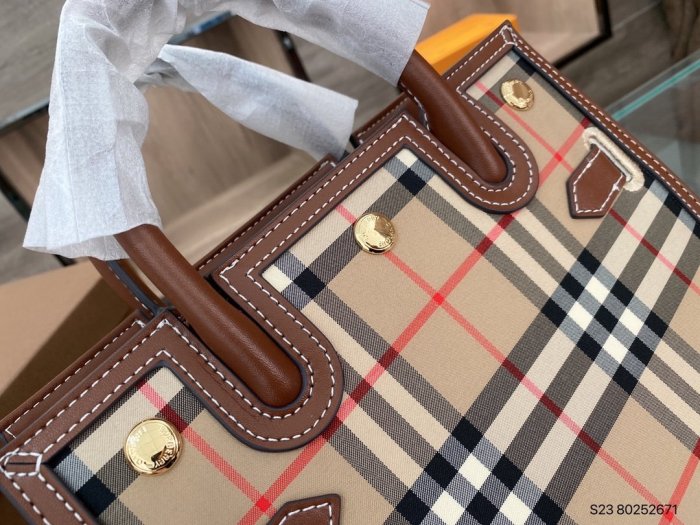202103SS新作Burberryバーバリー レディース ショルダーバック スーパーコピー