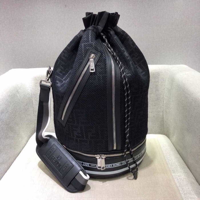 2020SS新作 FENDI フェンディ ショルダーバック スーパーコピー