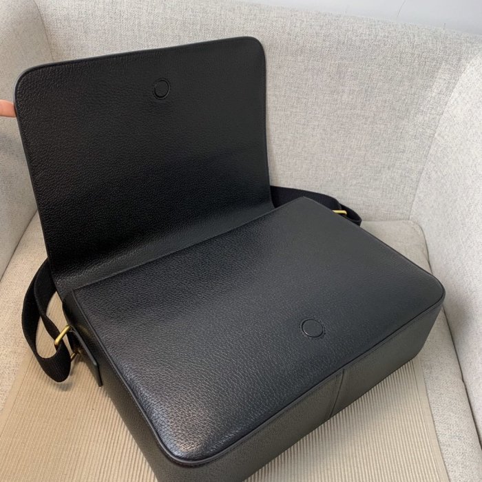 2020SS新作 Gucci グッチ メンズ ショルダーバックスーパーコピー