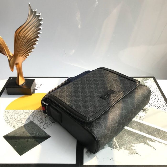 2021SS新作 Gucci グッチ メンズ ショルダーバックスーパーコピー