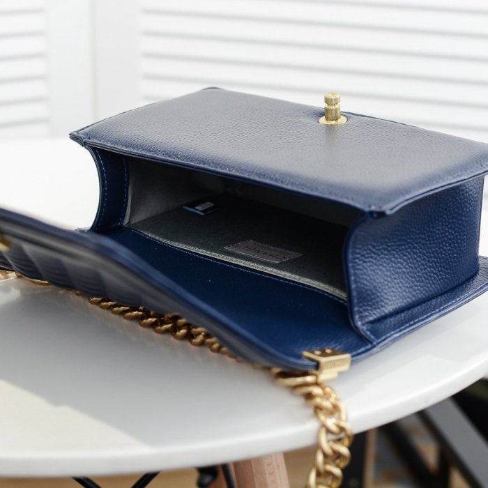 2021SS新作 シャネル Chanel ショルダーバック スーパーコピー