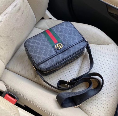 2020SS新作 Gucci グッチ メンズ ショルダーバックスーパーコピー
