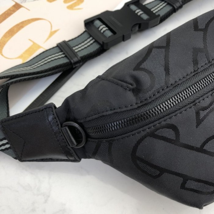 2020SS新作 Burberry バーバリー メンズ ショルダーバック スーパーコピー