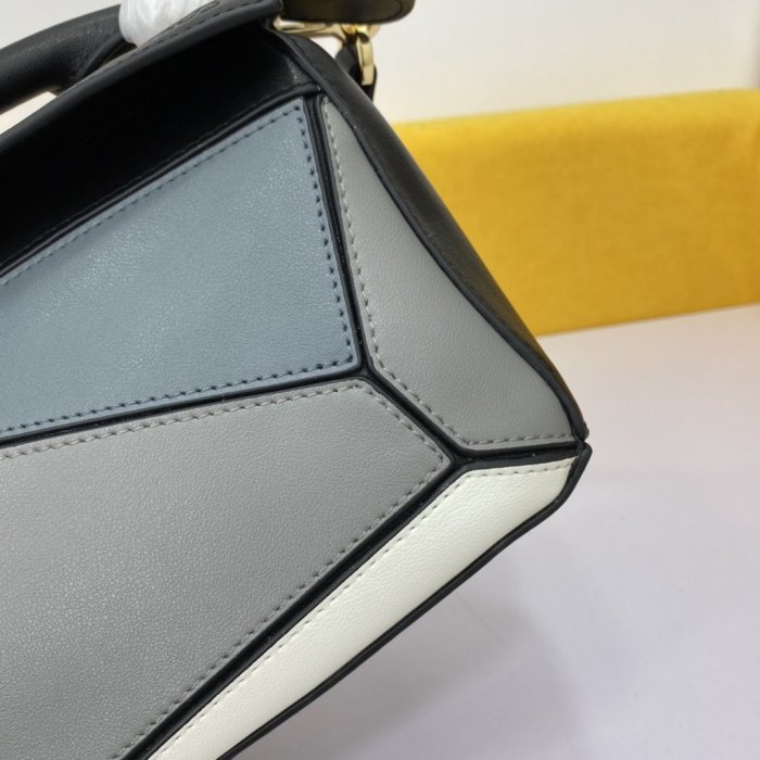 202106SS新作 LOEWE ロエベ レディース ショルダーバッグスーパーコピー