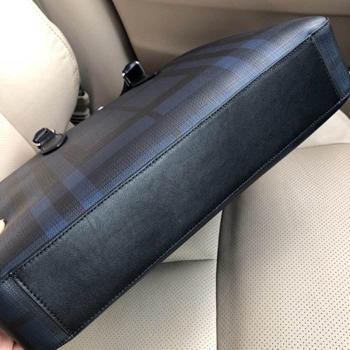 2021SS新作 Burberry バーバリー メンズ ハンドバックスーパーコピー