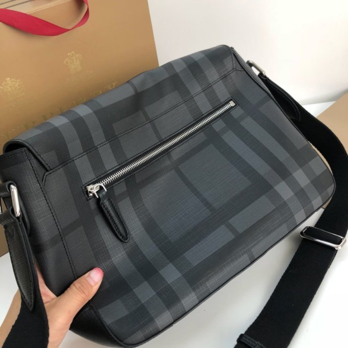 2021SS新作 Burberry バーバリー メンズ ショルダーバック スーパーコピー