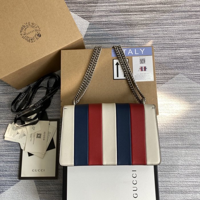 2021SS新作Gucci グッチ レディースショルダーバッグスーパーコピー
