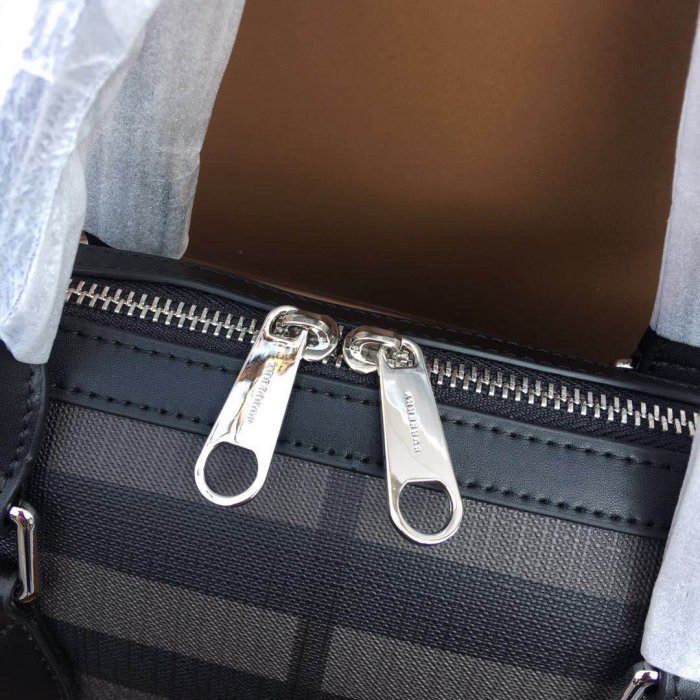 2021SS新作 Burberry バーバリー メンズ ハンドバックスーパーコピー