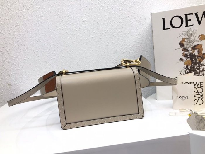 202106SS新作 LOEWE ロエベ レディース ショルダーバッグスーパーコピー