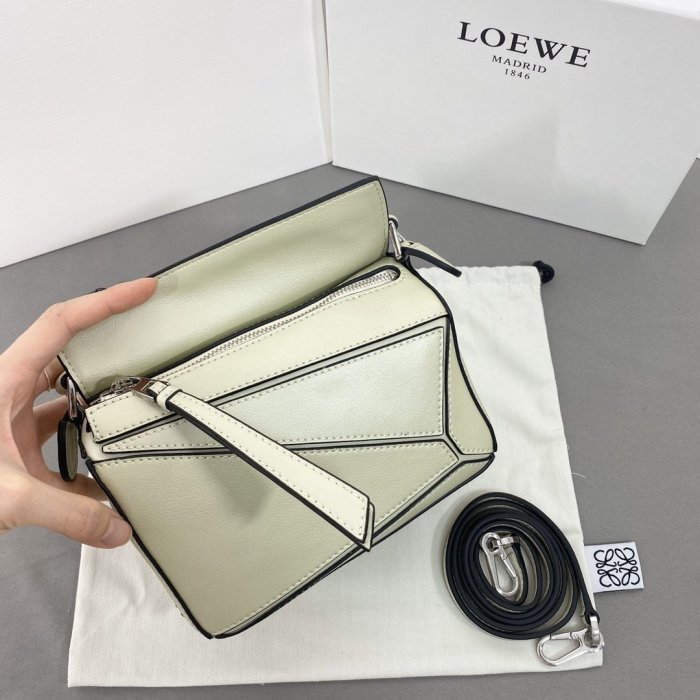202106SS新作 LOEWE ロエベ レディース ショルダーバッグスーパーコピー