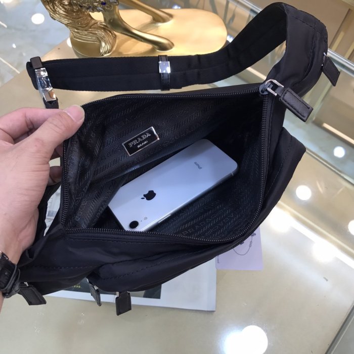 202103SS新作 メンズ Prada プラダ ショルダーバックスーパーコピー