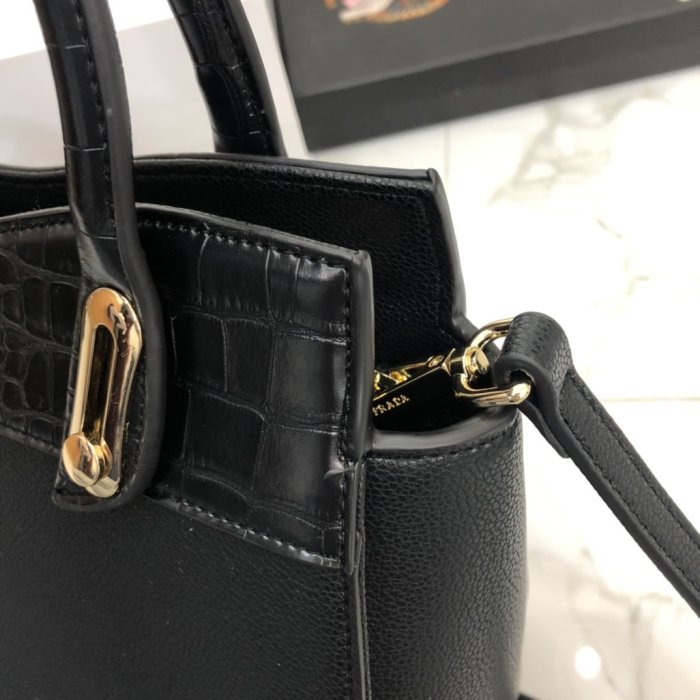 2021SS新作 Prada プラダ レディースハンドバックスーパーコピー