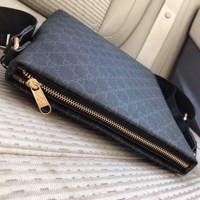 2020SS新作 Gucci グッチ メンズ ショルダーバックスーパーコピー