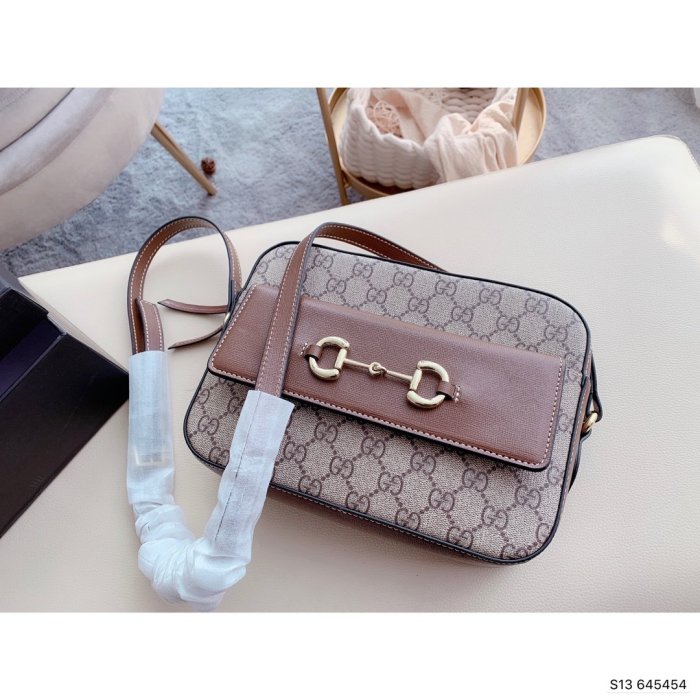 2021SS新作Gucci グッチ レディースショルダーバッグスーパーコピー