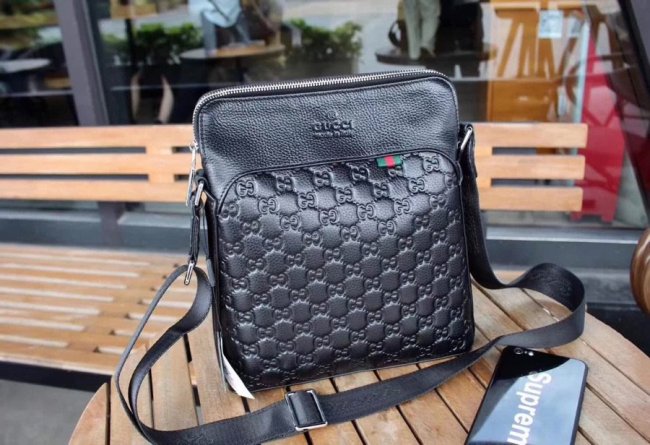 202103SS新作 Gucci グッチ メンズ ショルダーバックスーパーコピー
