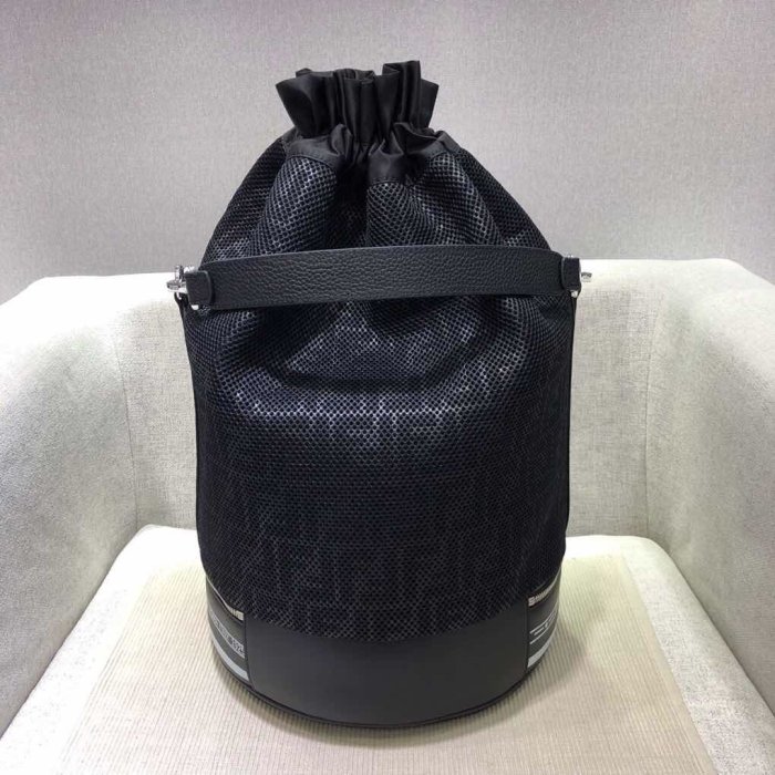2020SS新作 FENDI フェンディ ショルダーバック スーパーコピー