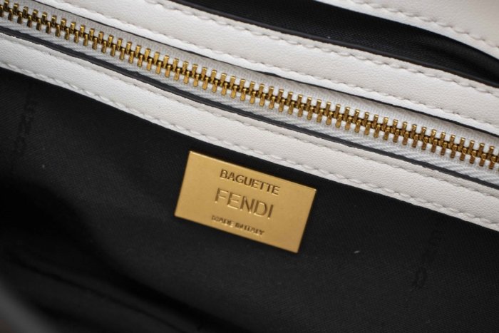 202103SS新作 FENDI フェンディ レディースショルダーバックスーパーコピー