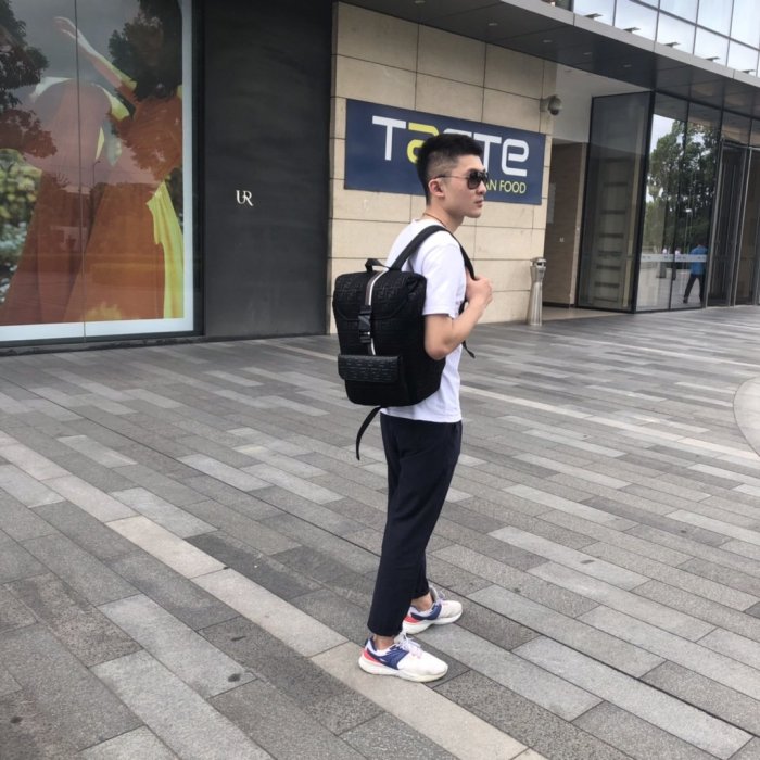 202105SS新作 FENDI フェンディ メンズ リュックバックスーパーコピー