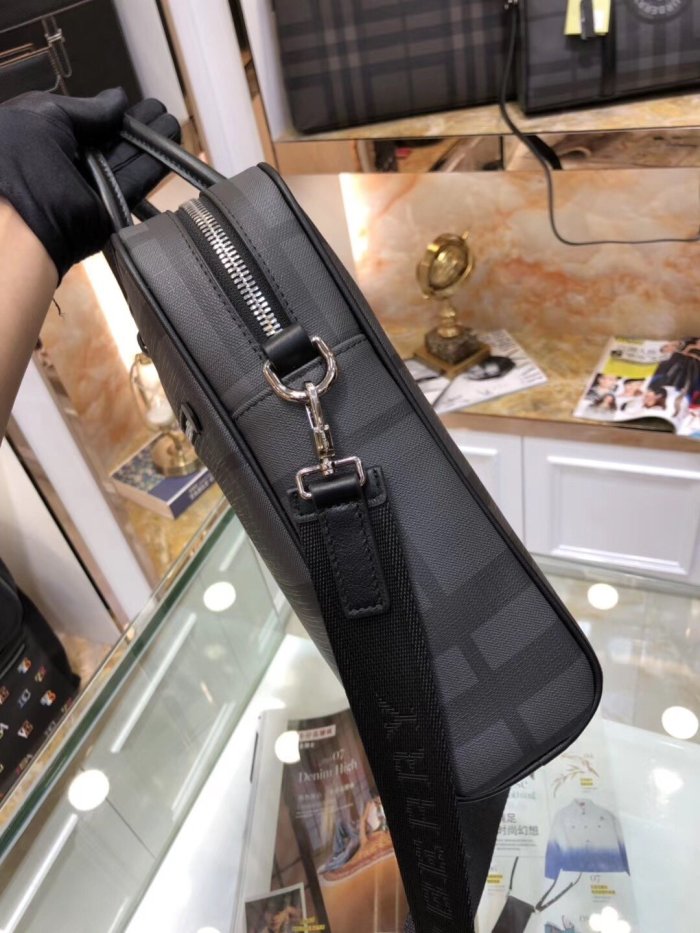 2020SS新作 Burberry バーバリー メンズ ハンドバックスーパーコピー