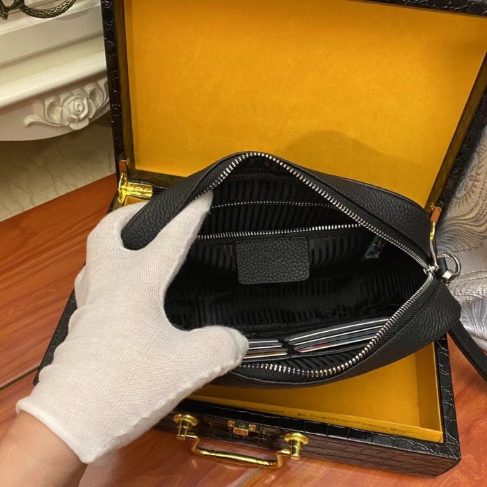 202103SS新作 FENDI フェンディ ショルダーバック スーパーコピー
