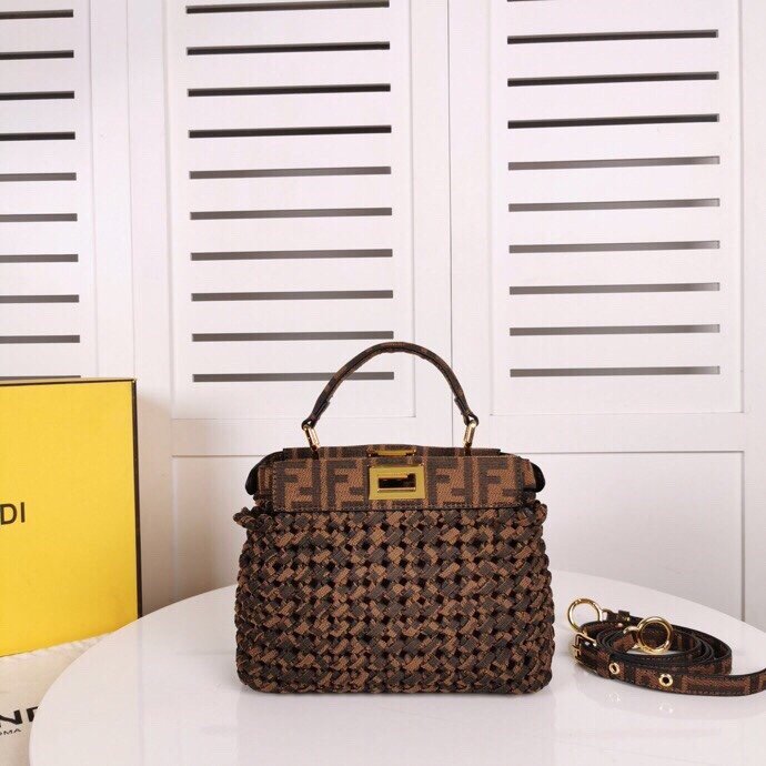 2020SS新作 FENDI フェンディ レディース ショルダーバック スーパーコピー