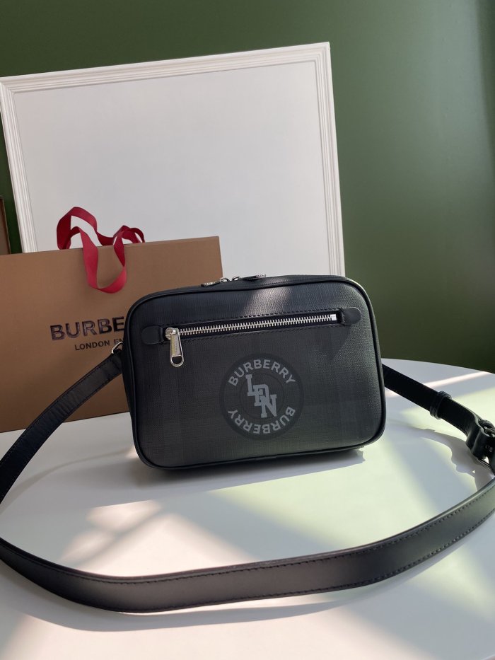 2021SS新作 Burberry バーバリー メンズ ショルダーバック スーパーコピー