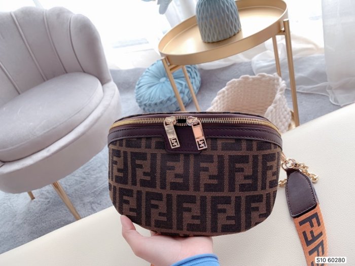 2020SS新作 FENDI フェンディ レディース ショルダーバック スーパーコピー
