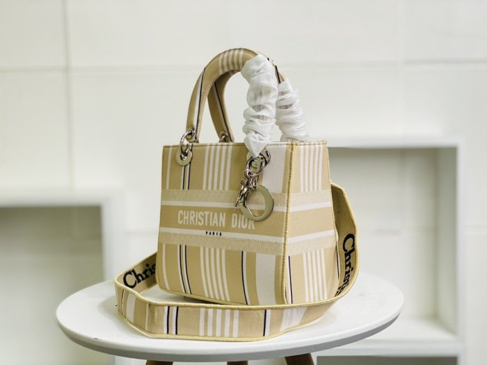2021SS新作 Dior ディオールレディースショルダーバック スーパーコピー