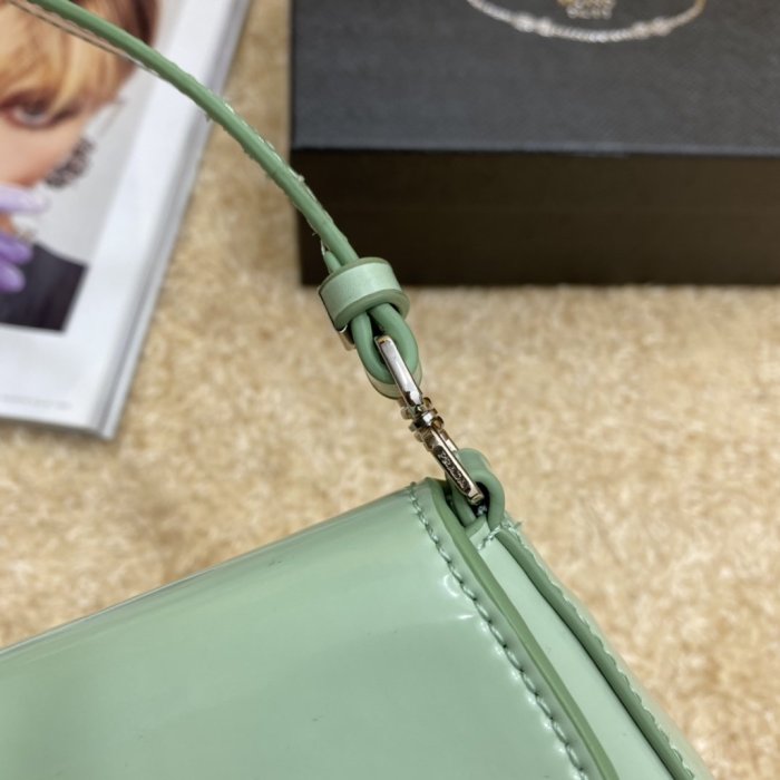 202103SS新作 Prada プラダ レディース ショルダーバックスーパーコピー