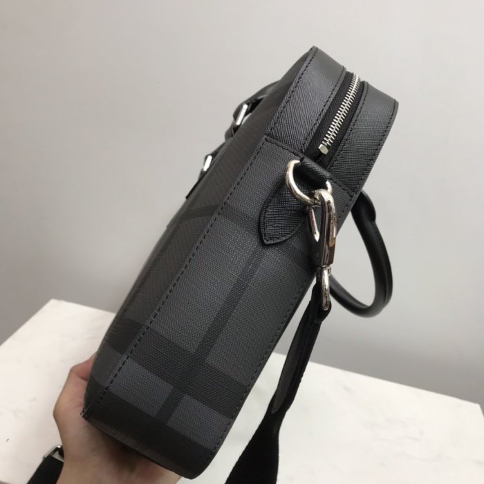 2020SS新作 Burberry バーバリー メンズ ハンドバックスーパーコピー