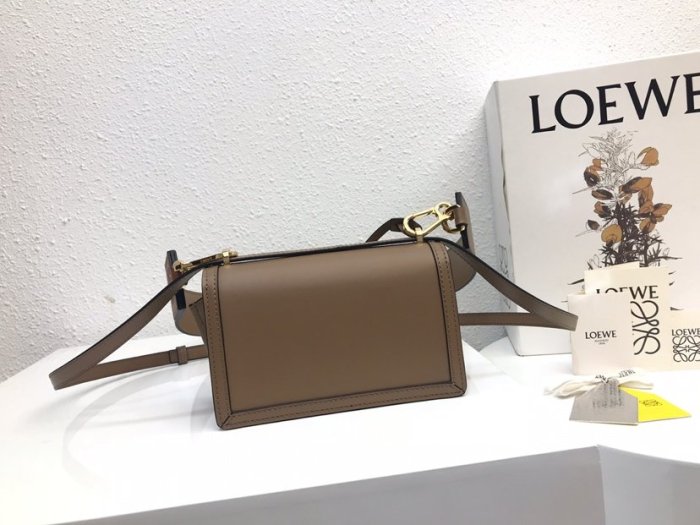 202106SS新作 LOEWE ロエベ レディース ショルダーバッグスーパーコピー