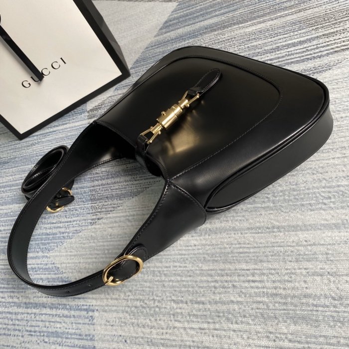 2021SS新作Gucci グッチ レディースショルダーバッグスーパーコピー
