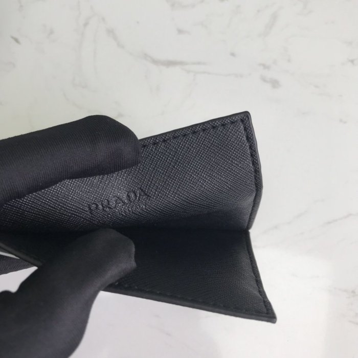 2020SSプラダ PRADA新作通販短財布スーパーコピー