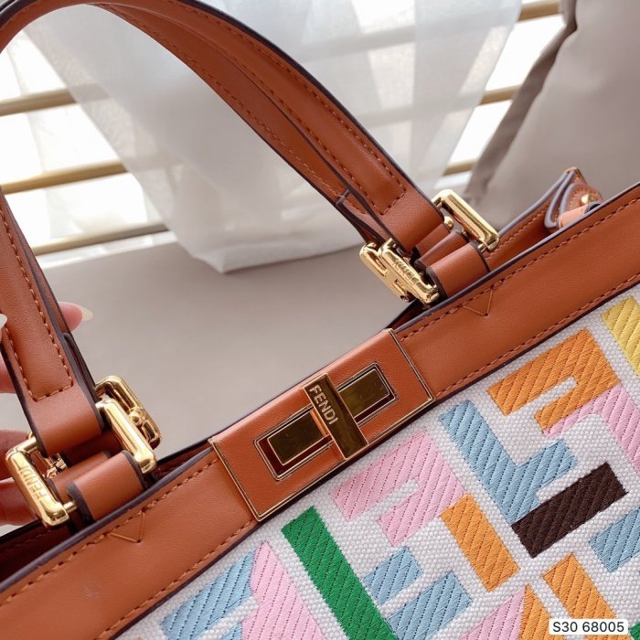 2020SS新作 FENDI フェンディ レディース ハンドバック スーパーコピー
