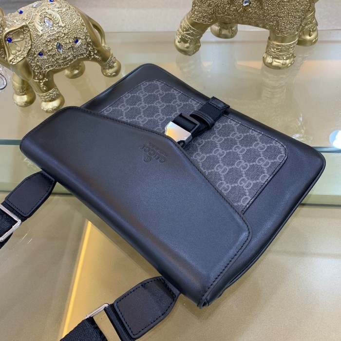 2020SS新作 Gucci グッチ メンズ ショルダーバックスーパーコピー