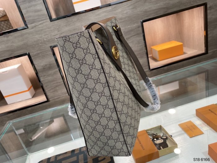 202103SS新作Gucci グッチ レディースショルダーバッグスーパーコピー
