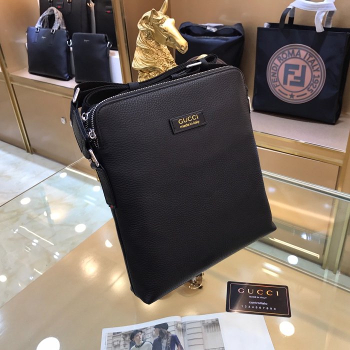 2020SS新作 Gucci グッチ メンズ ショルダーバックスーパーコピー